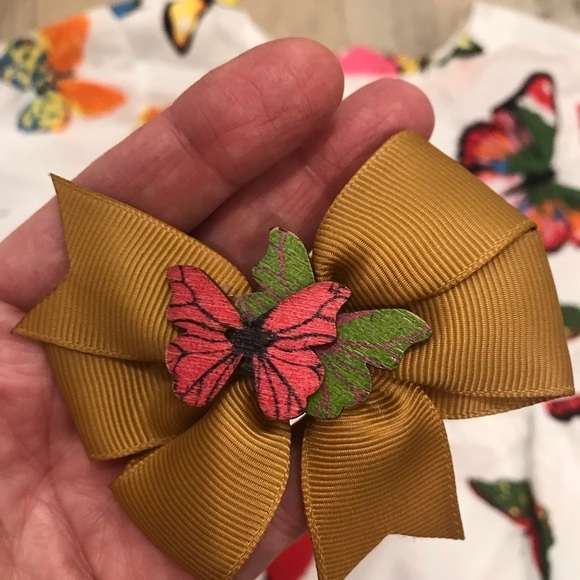 Girls butterfly top with matching hair accessorie - Picture 4 of 4